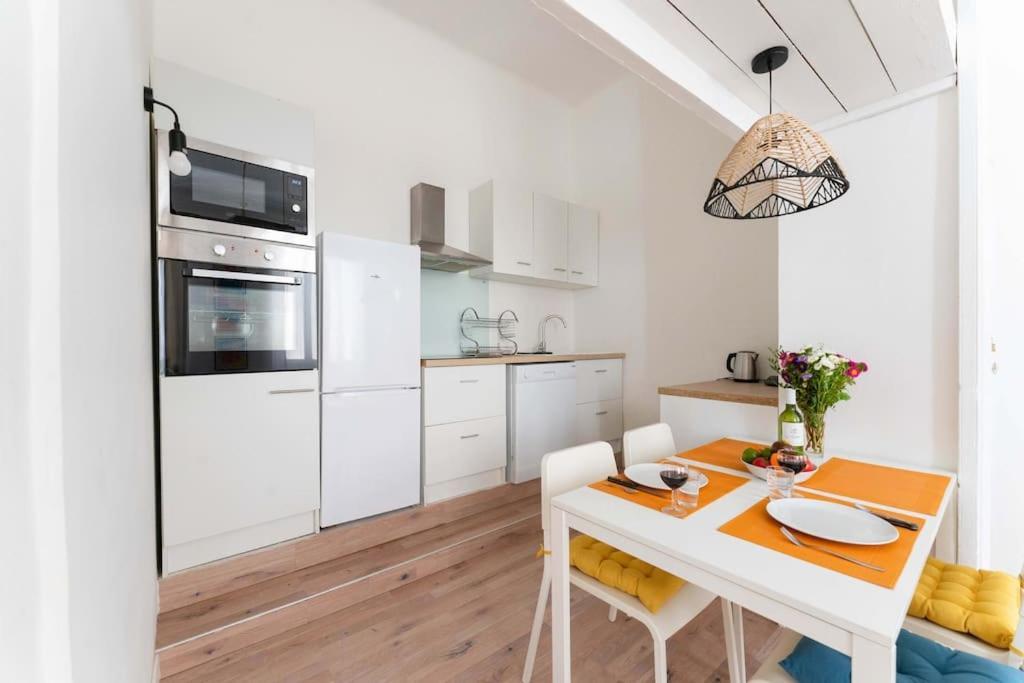 Escapade Marseillaise Pres Des Terrasses Du Port Apartment มาร์กเซย ภายนอก รูปภาพ